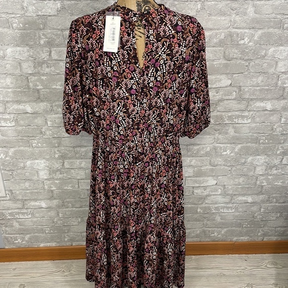 Leota Miranda Floral Midi Dress - Picture 6 of 11